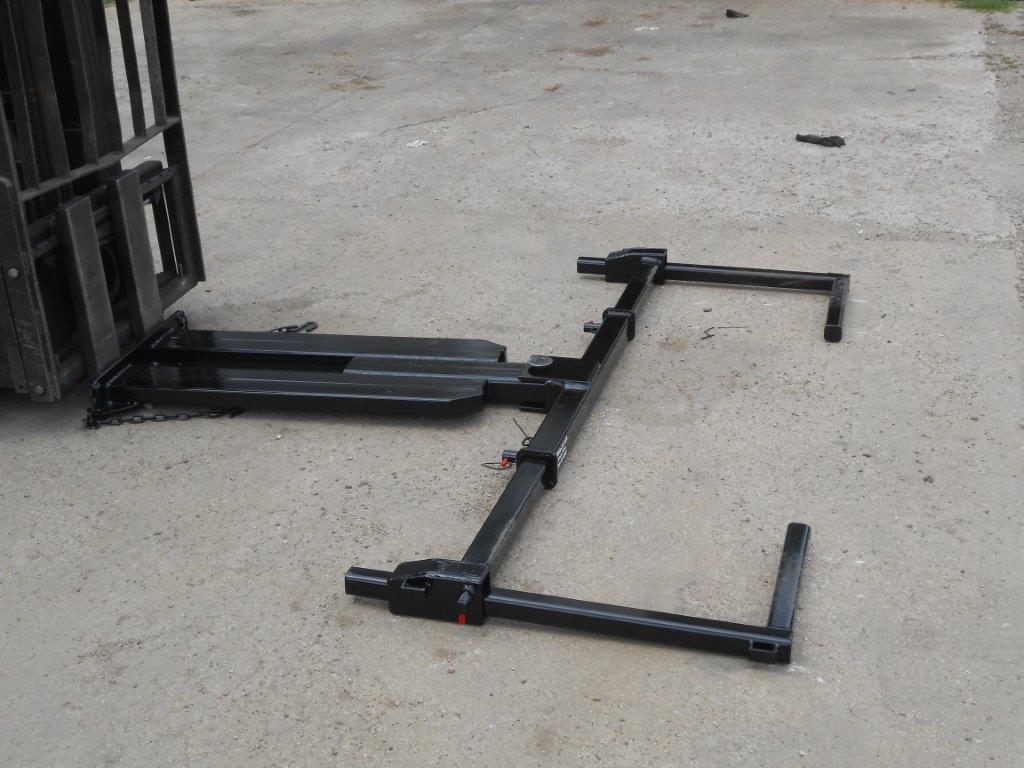 Towing equipment Forklift attachment